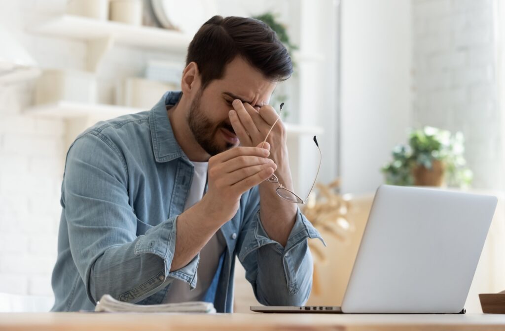 Discover the harmful effects of long-term computer use on your eyes, posture, and mental health. Learn expert tips to reduce digital fatigue and improve your work-life balance naturally.